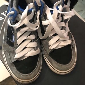 Boys size 4 Shoes